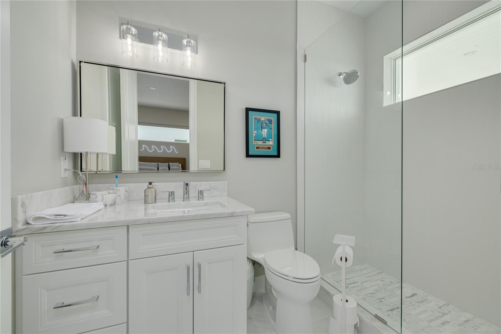 TB8537857 Property Photo