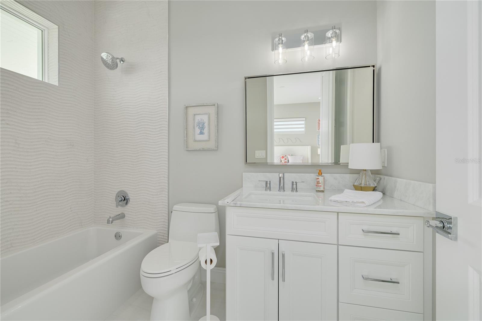TB8537857 Property Photo
