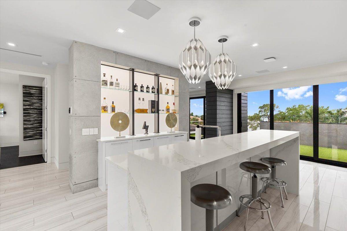 TB8537958 Property Photo