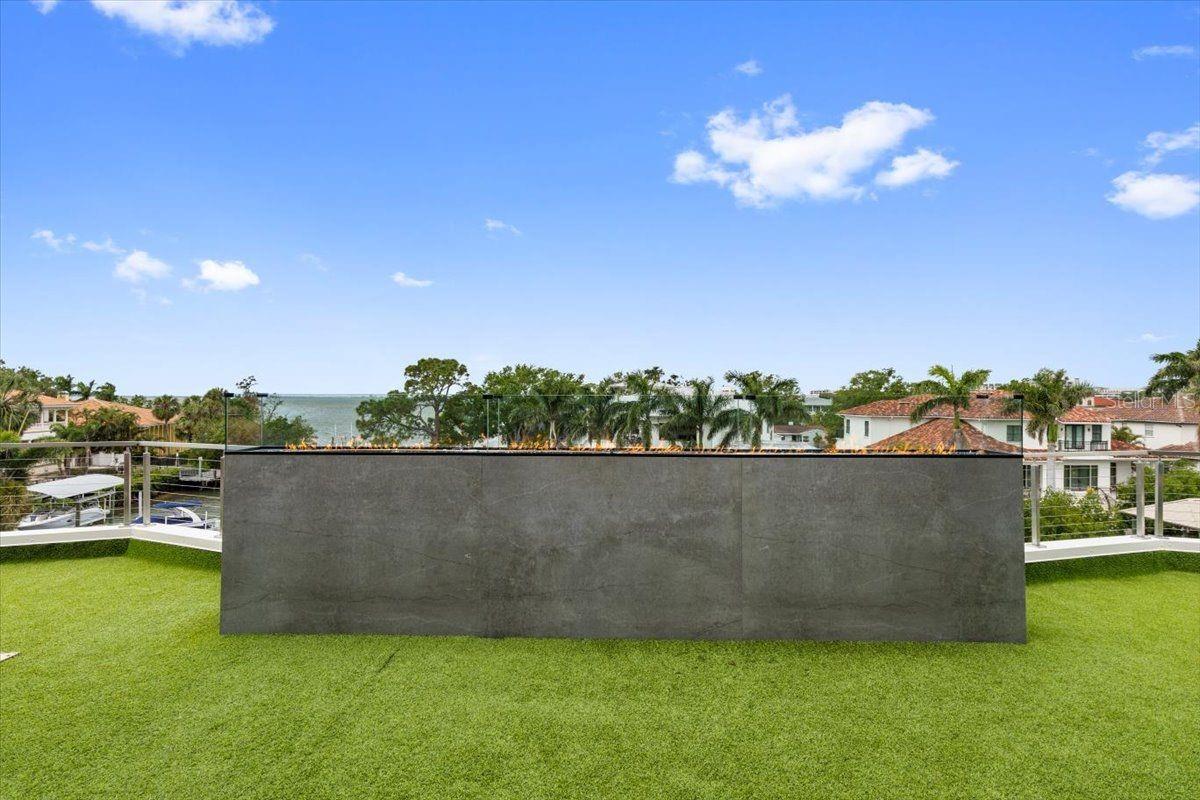 TB8537958 Property Photo