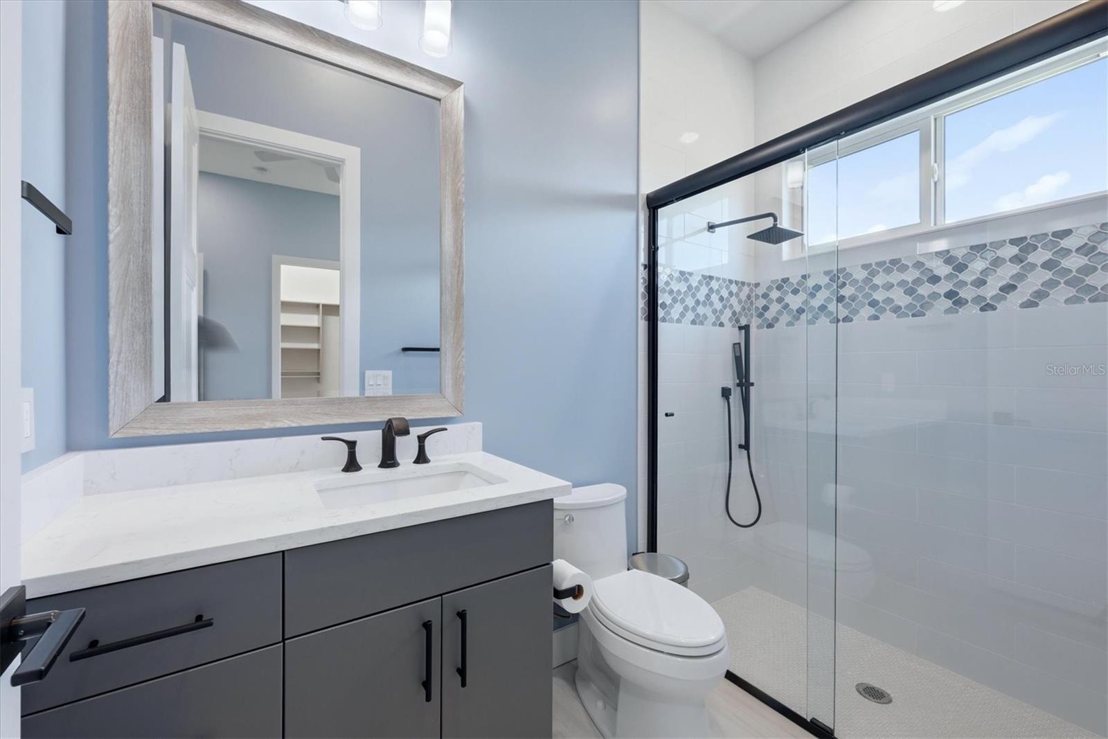 A4702873 Property Photo