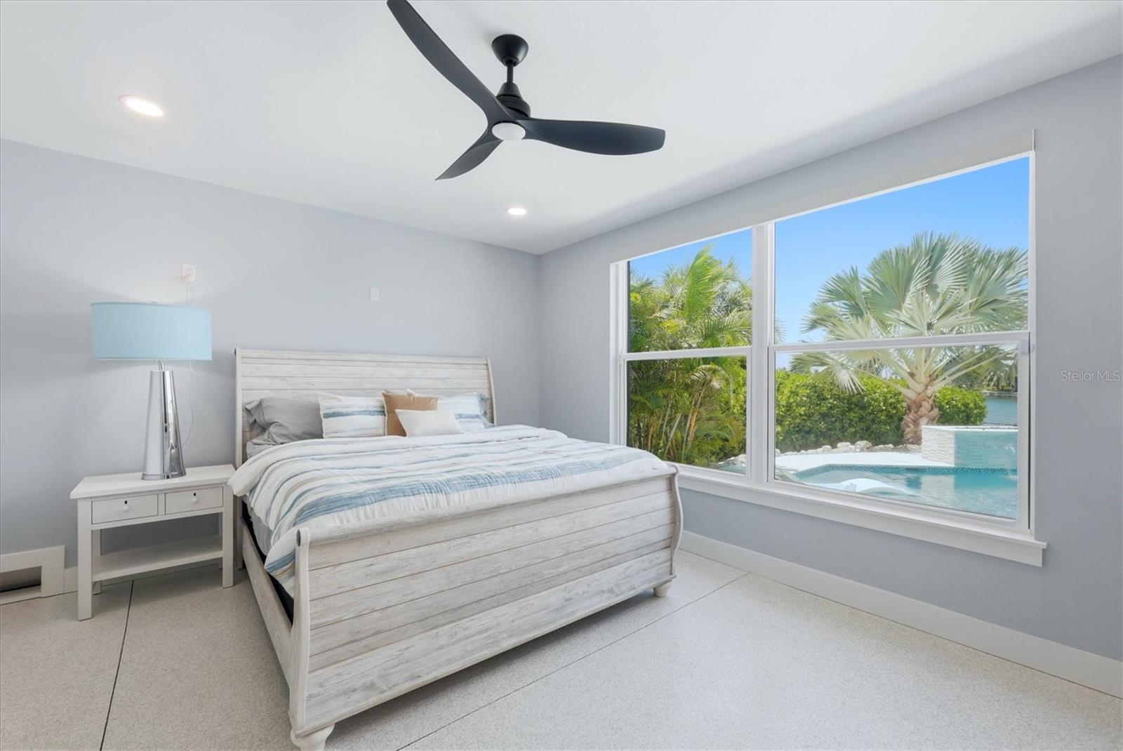 A4702873 Property Photo