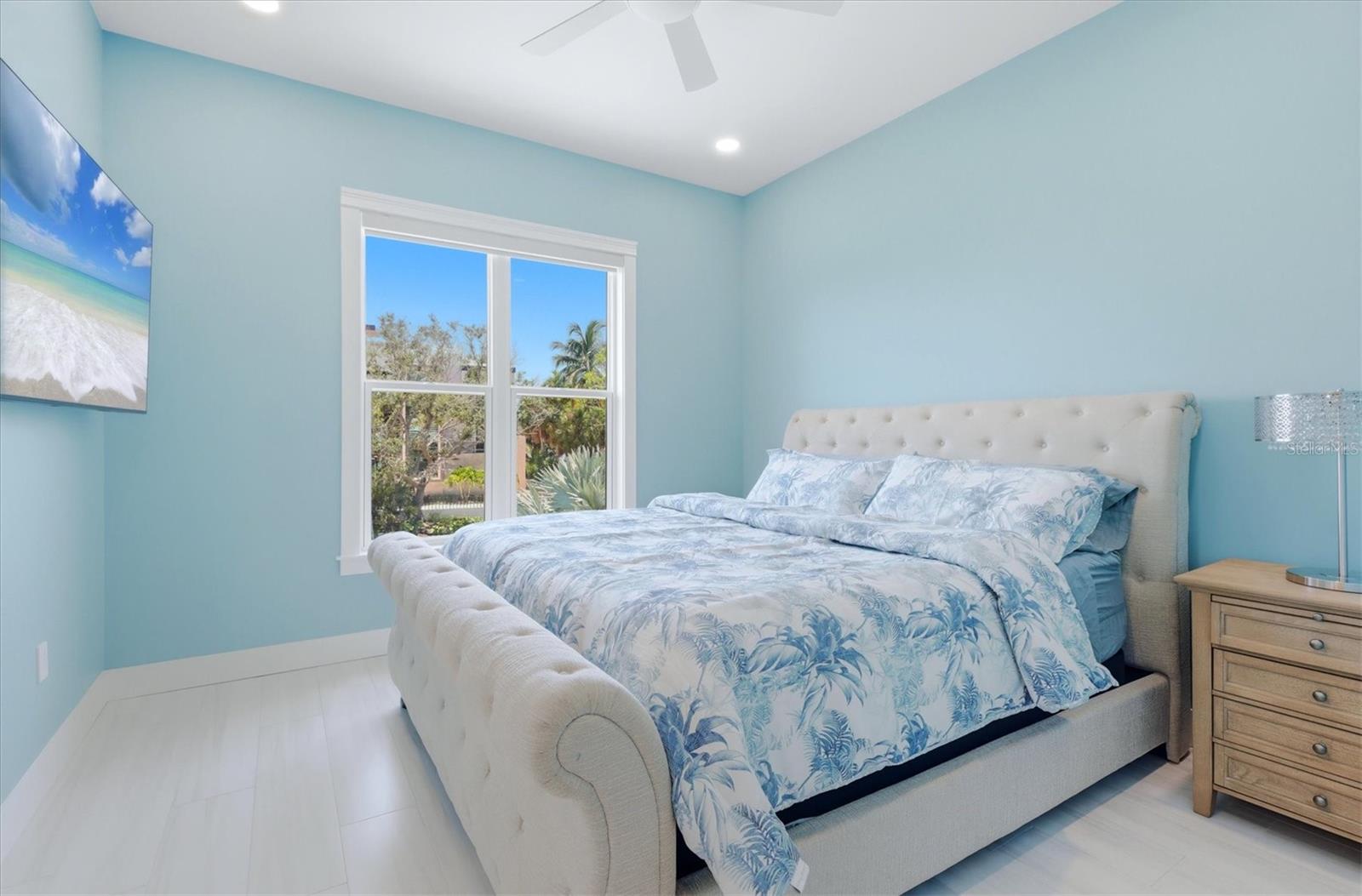 A4702873 Property Photo