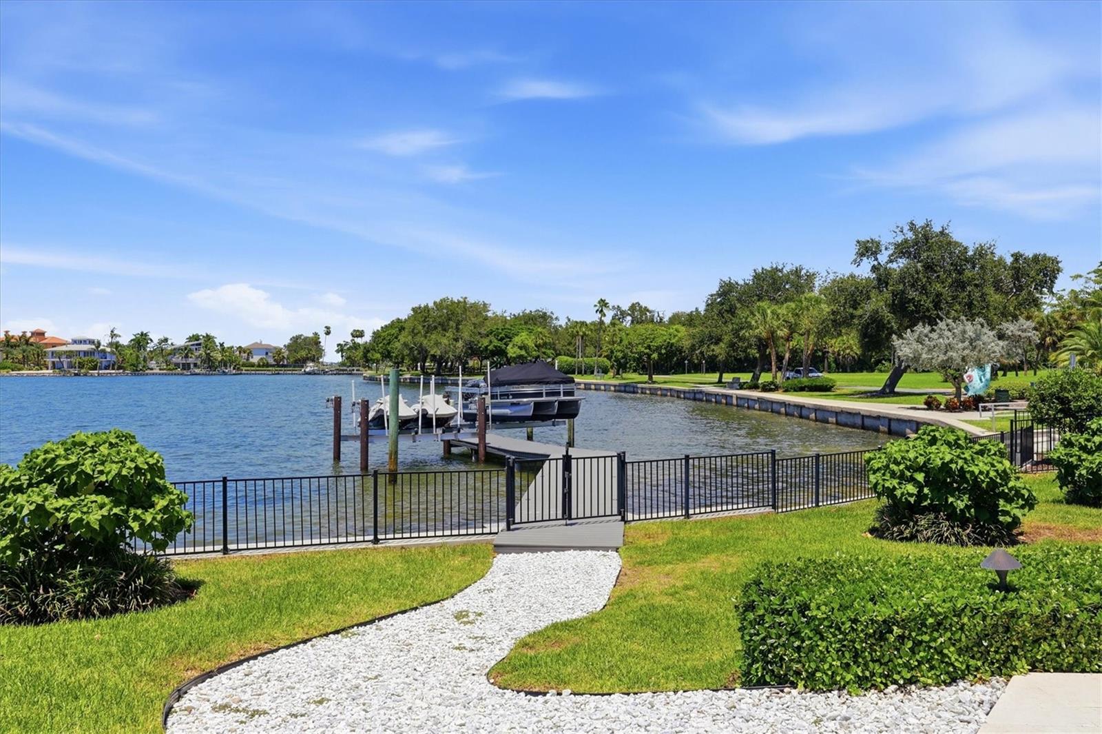 A4702873 Property Photo
