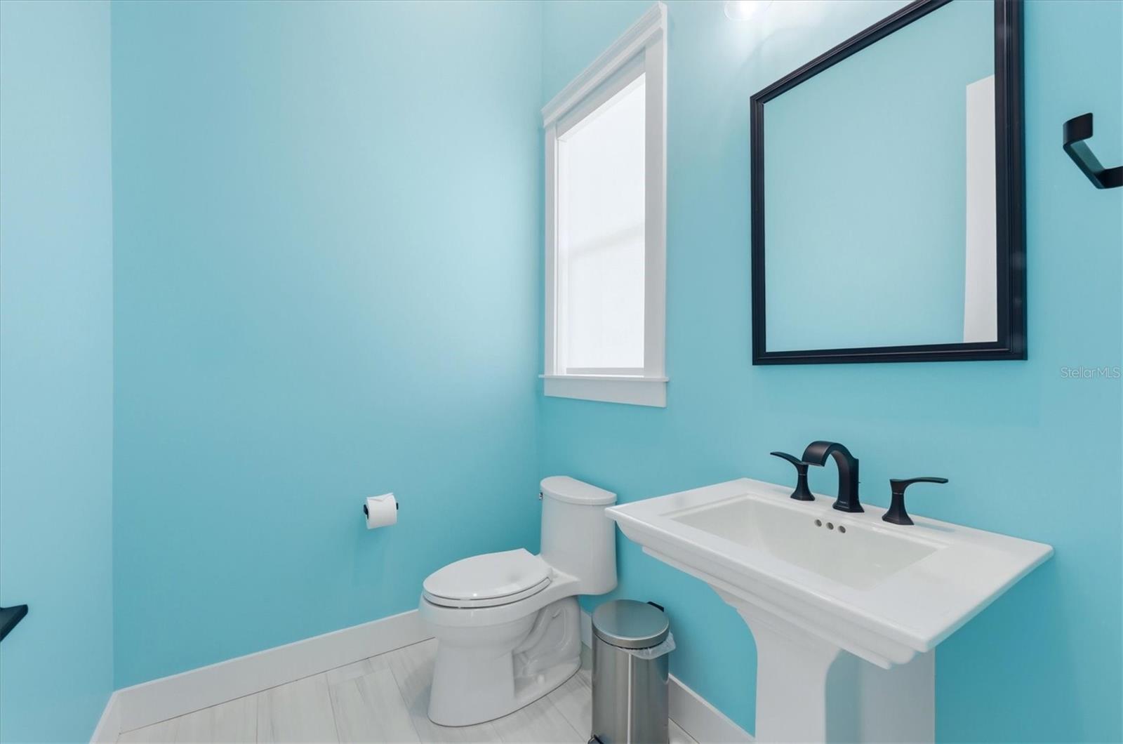A4702873 Property Photo