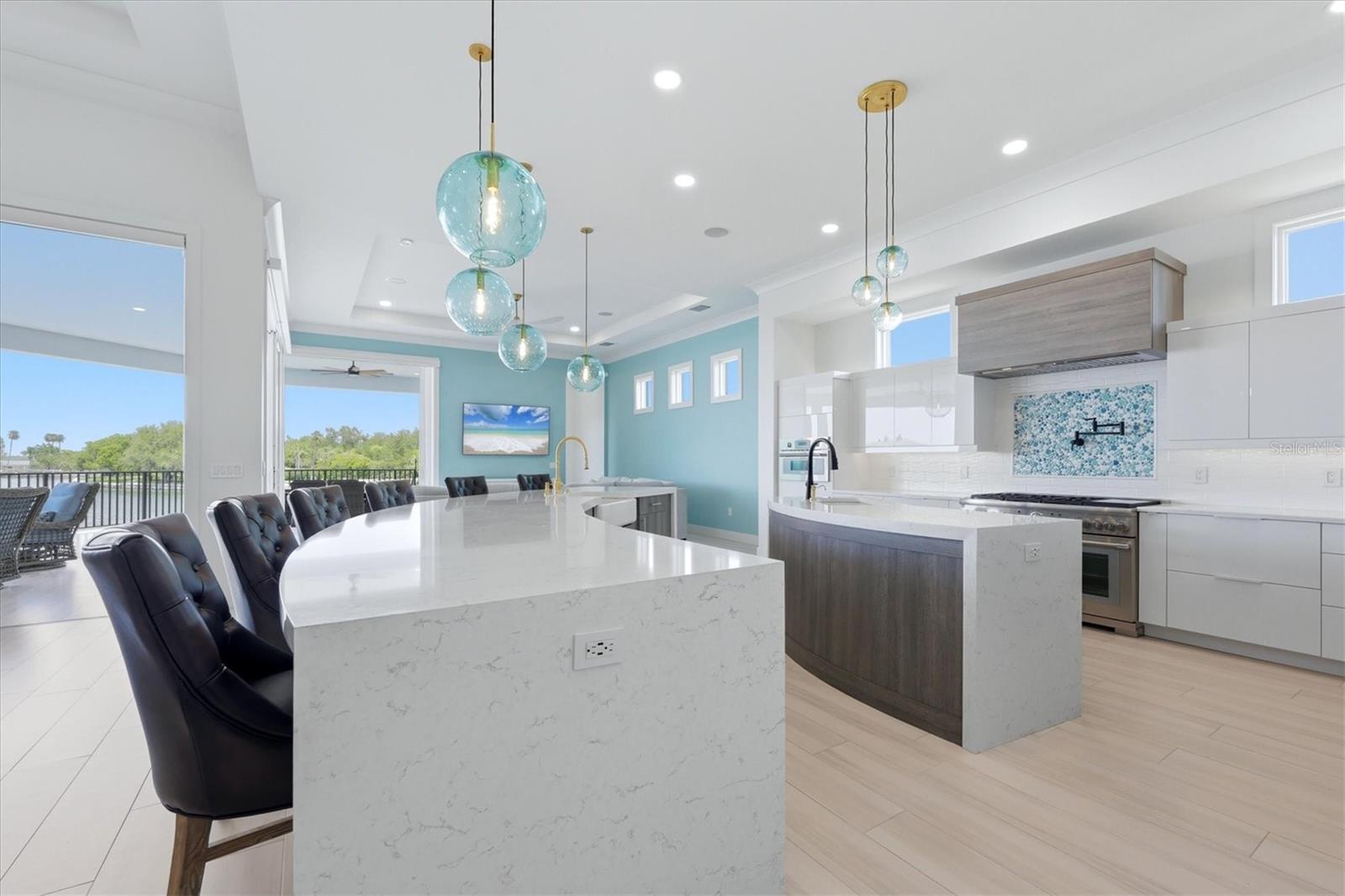 A4702873 Property Photo