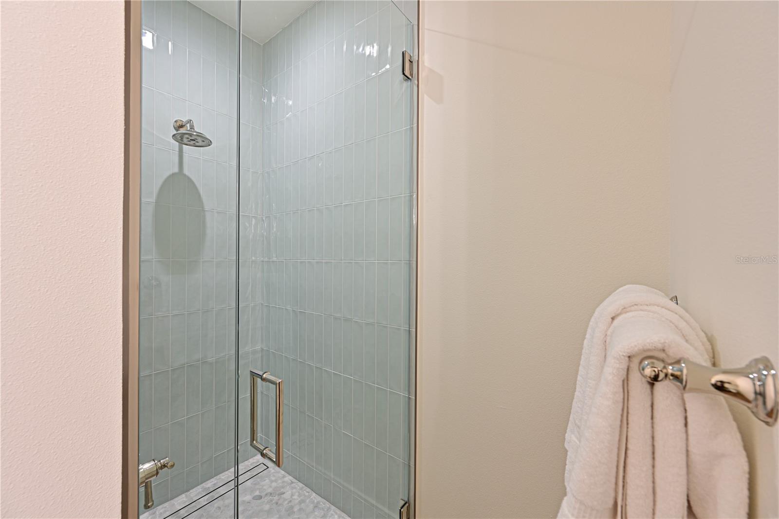 A4702886 Property Photo