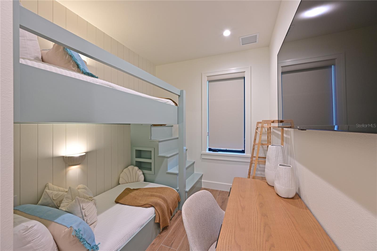 A4702886 Property Photo