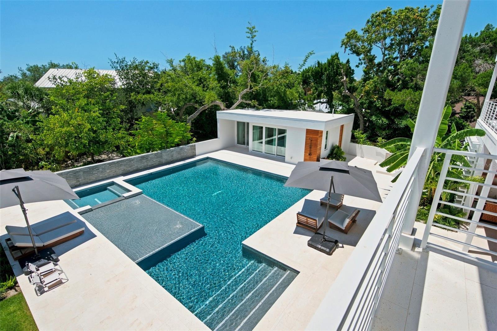 A4703037 Property Photo