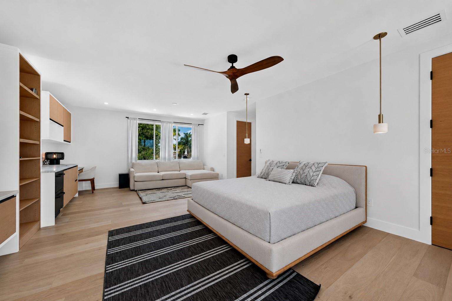 A4703037 Property Photo