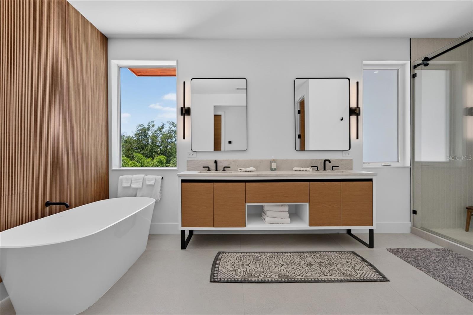 A4703037 Property Photo