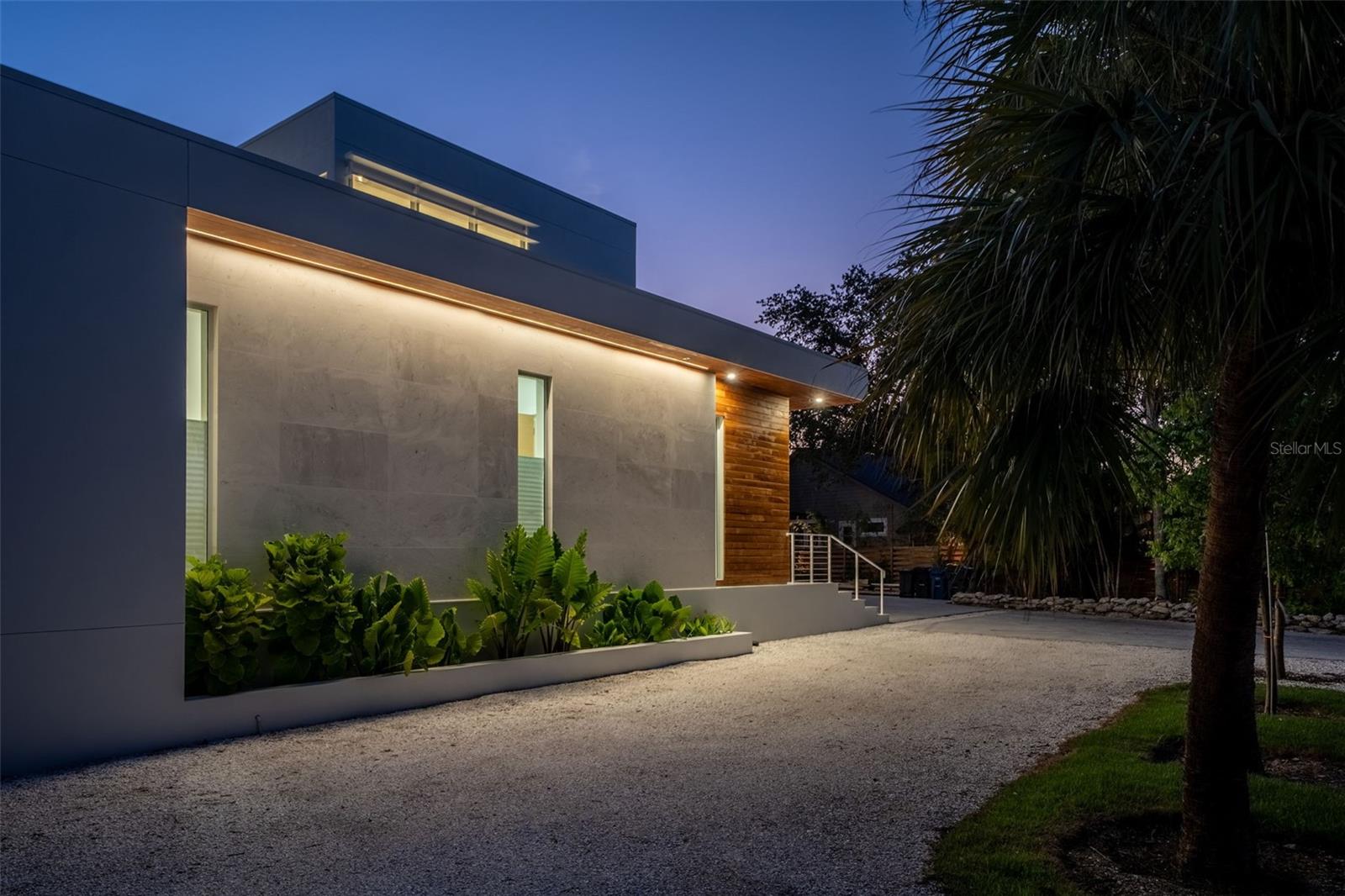 A4703037 Property Photo