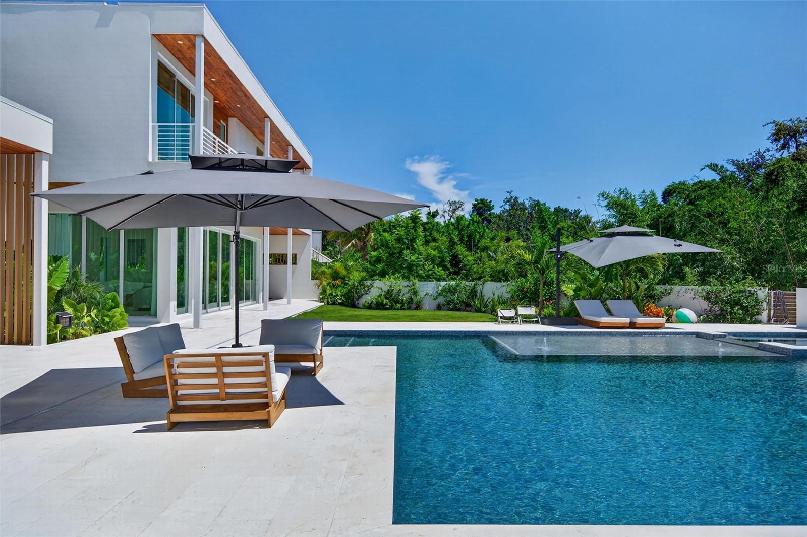 A4703037 Property Photo