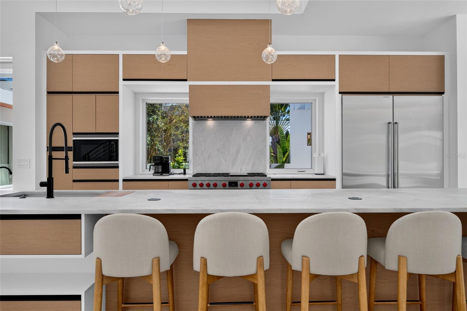 A4703037 Property Photo