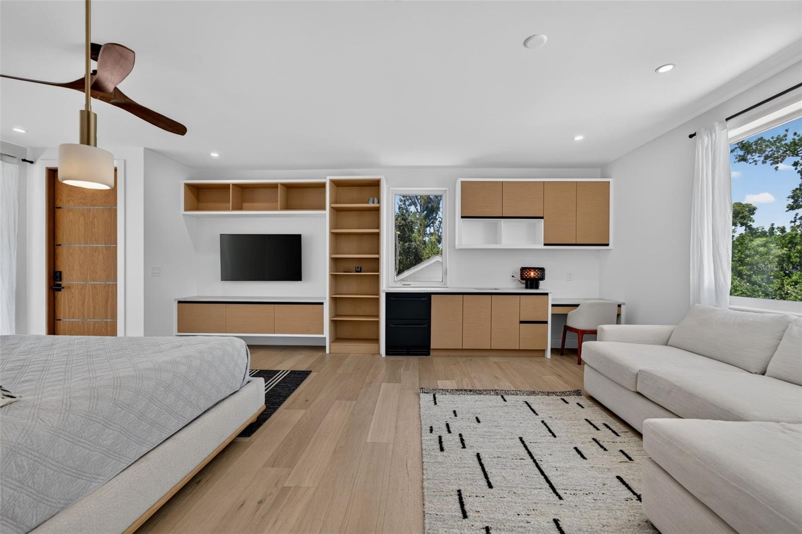 A4703037 Property Photo
