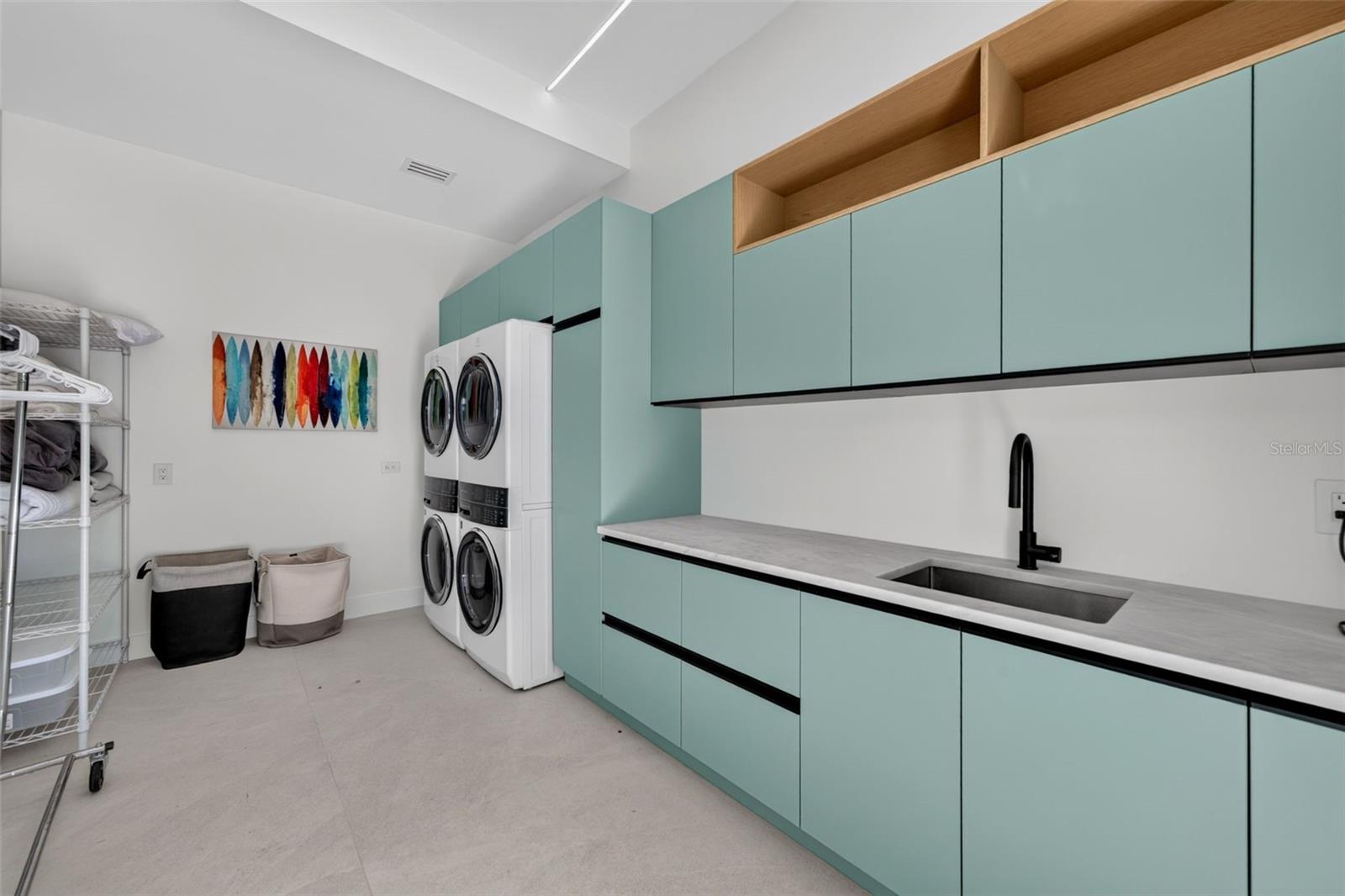 A4703037 Property Photo
