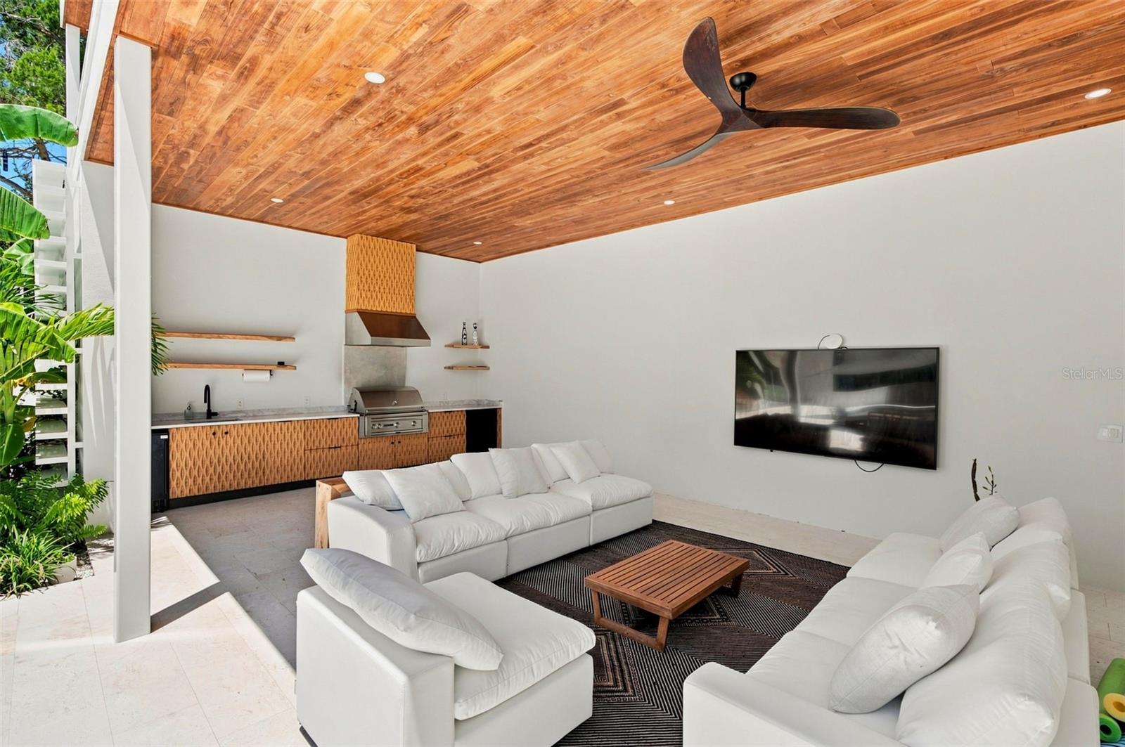 A4703037 Property Photo