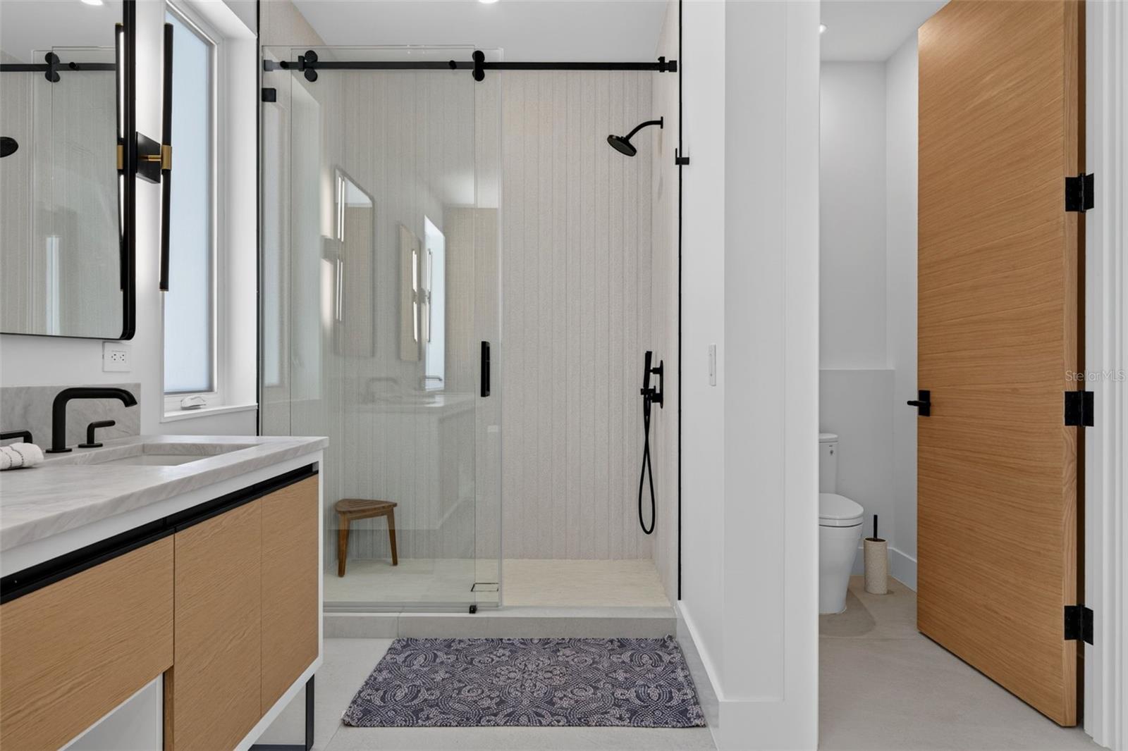 A4703037 Property Photo