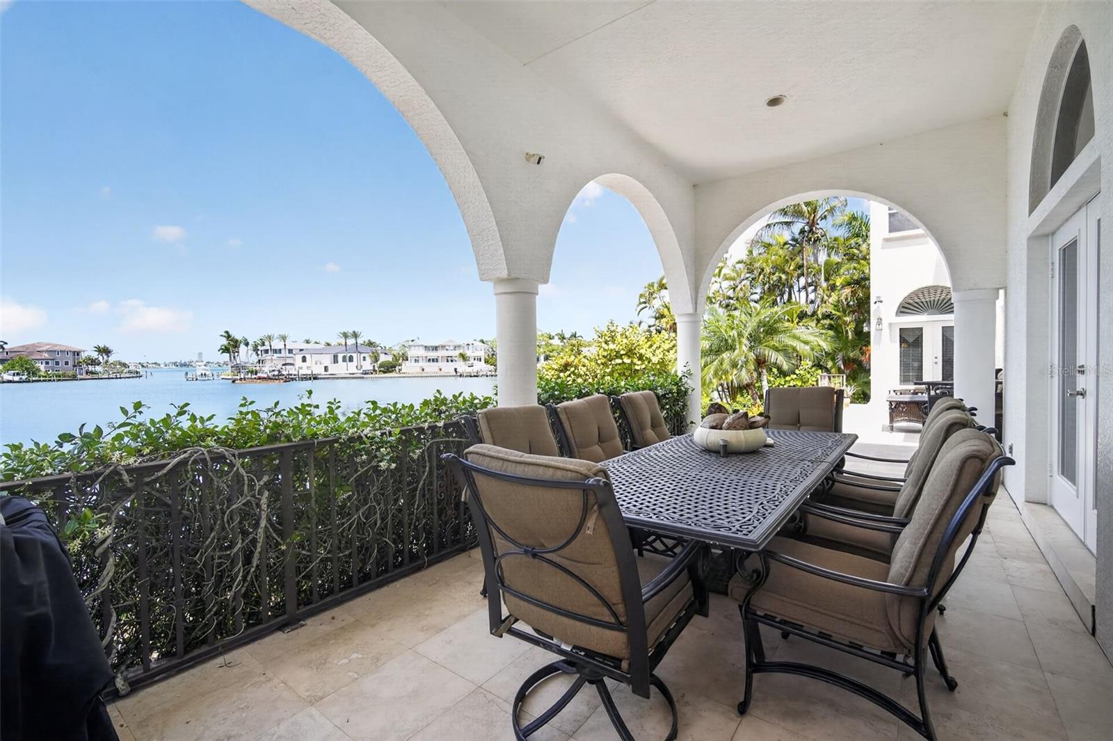 A4703040 Property Photo
