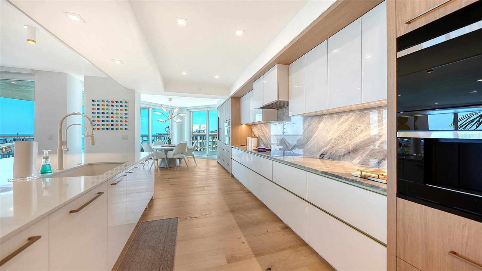 A4703088 Property Photo