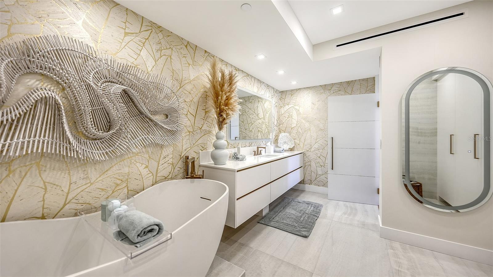 A4703088 Property Photo