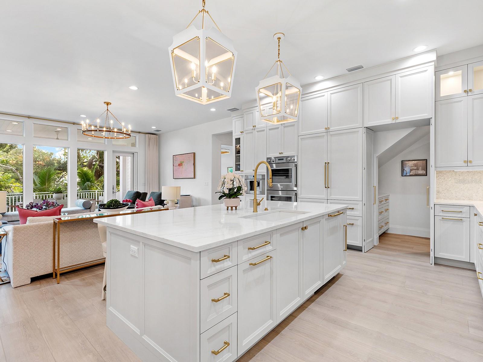 A4703102 Property Photo