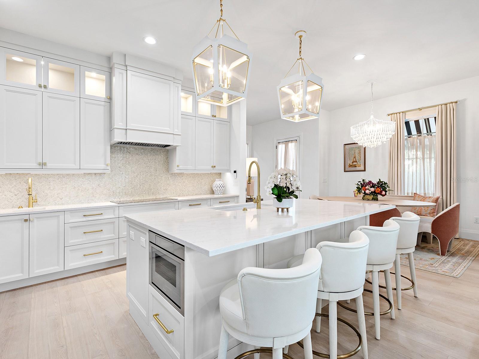 A4703102 Property Photo