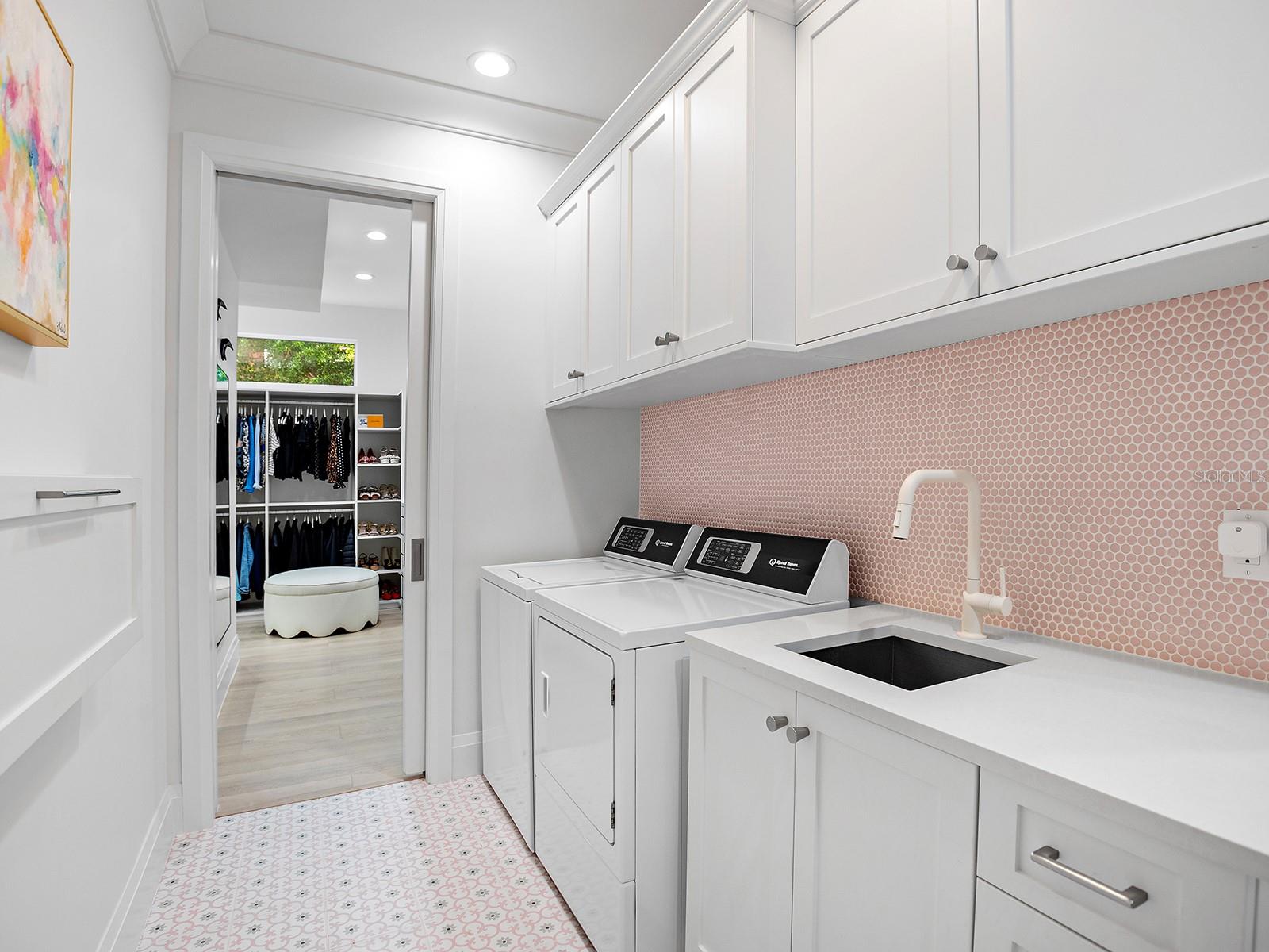 A4703102 Property Photo
