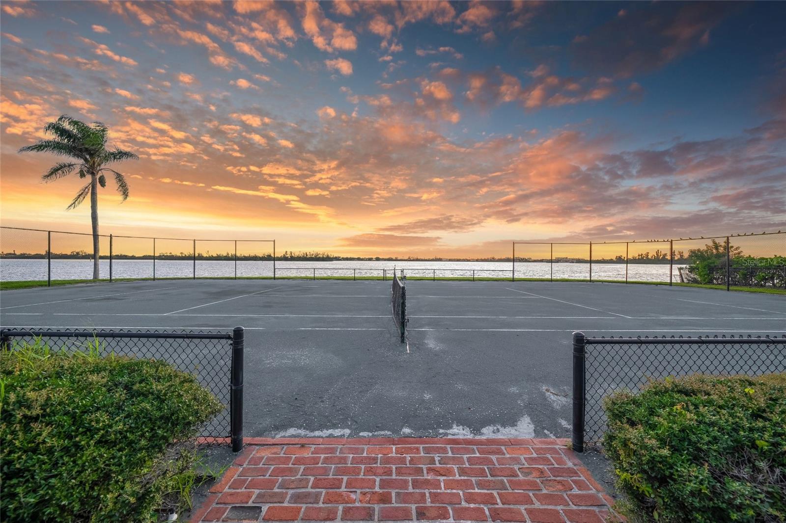 A4703378 Property Photo