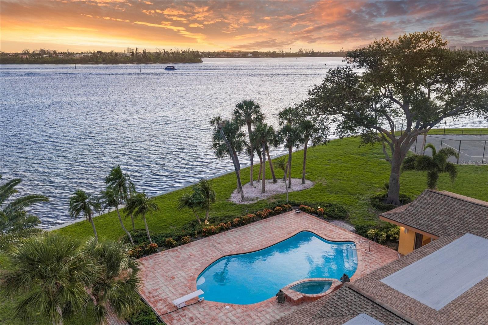 A4703378 Property Photo
