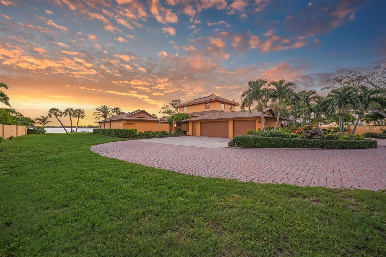 A4703378 Property Photo