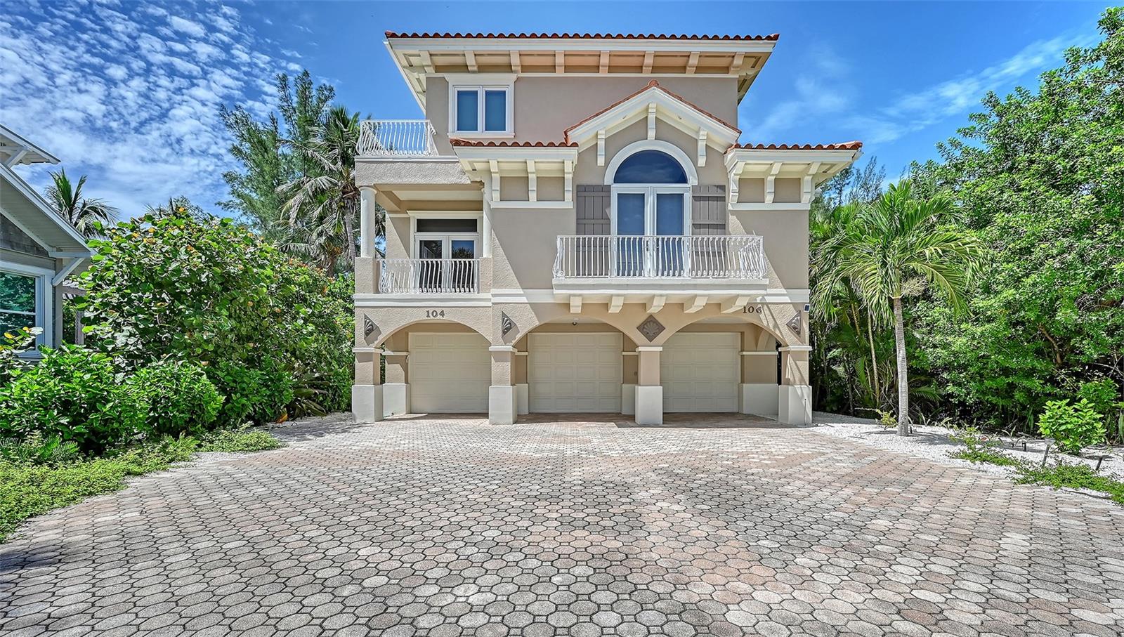 A4703507 Property Photo