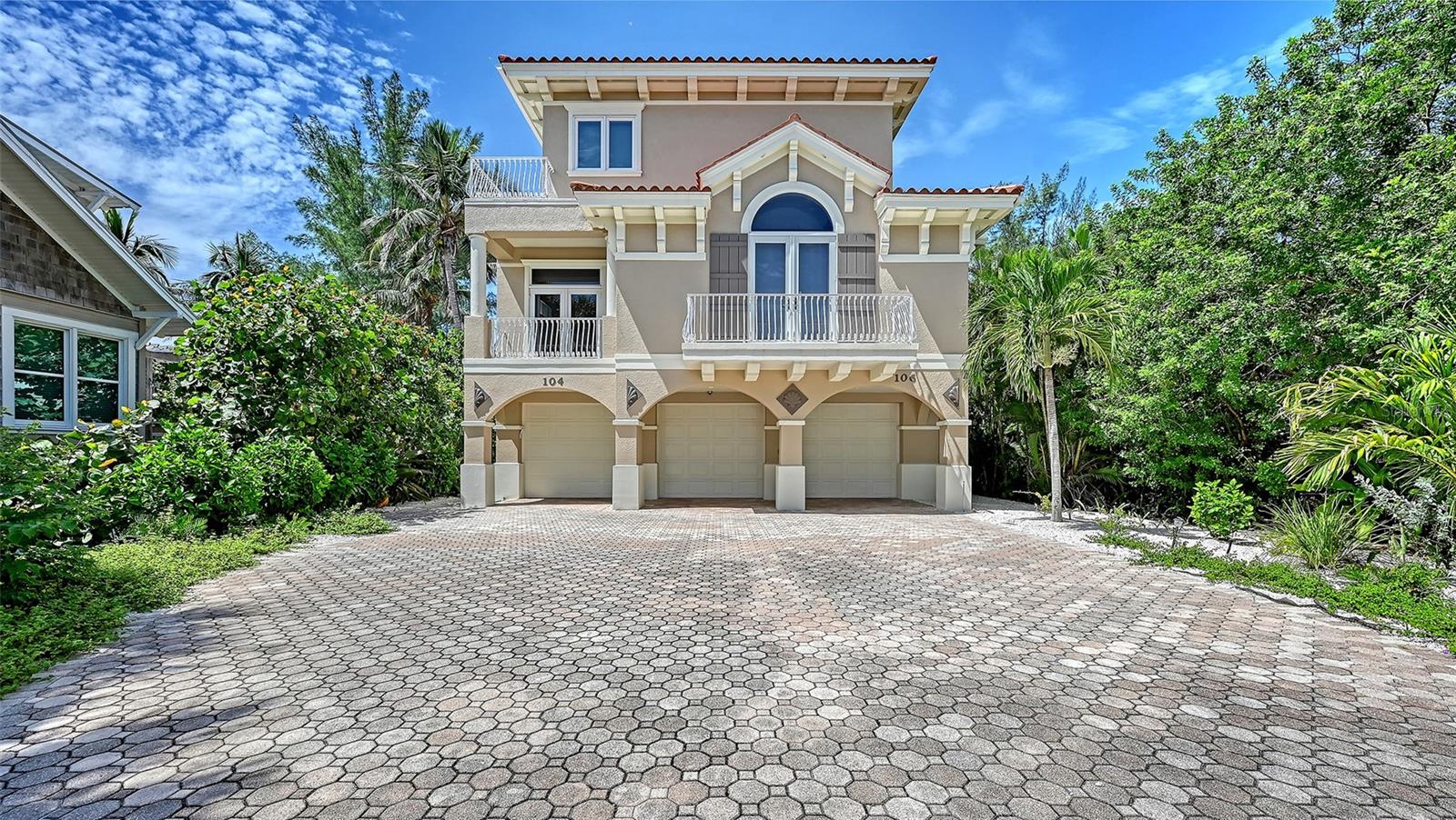 A4703507 Property Photo