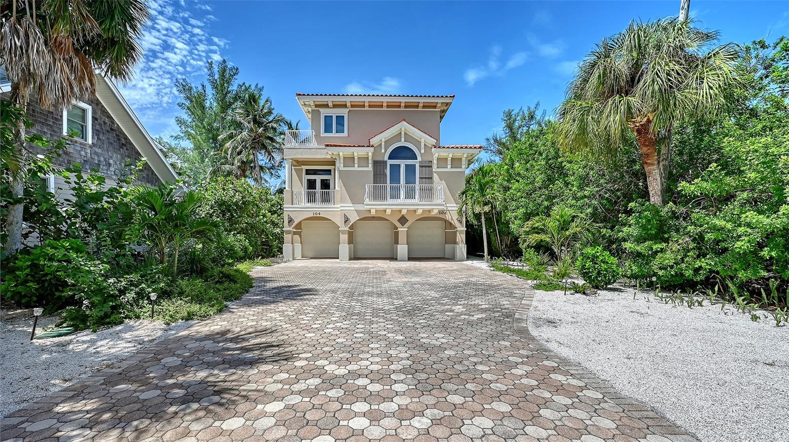 A4703507 Property Photo