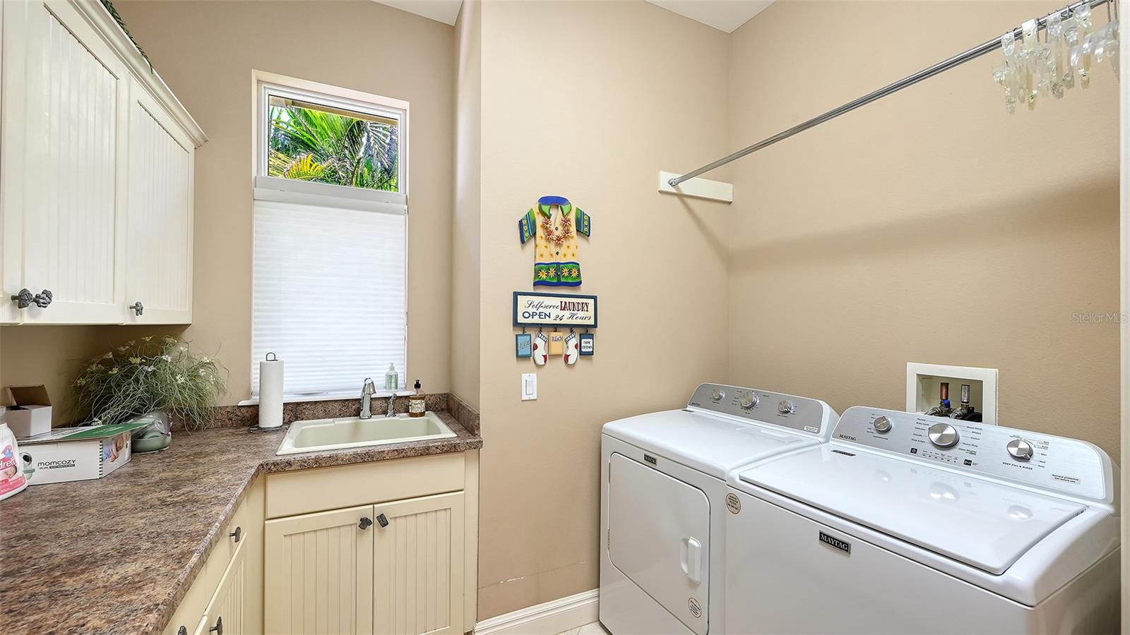 A4703507 Property Photo