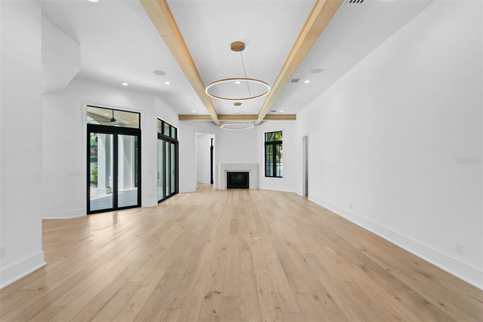 TB8541847 Property Photo