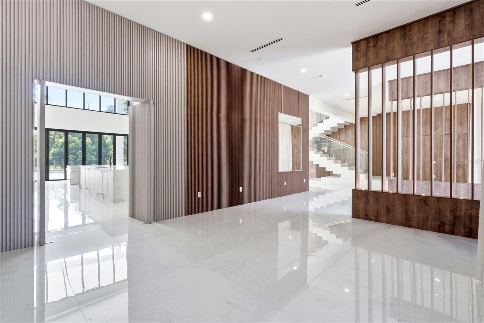 O6436240 Property Photo