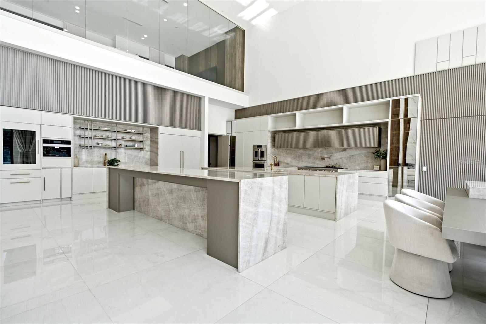 O6436240 Property Photo