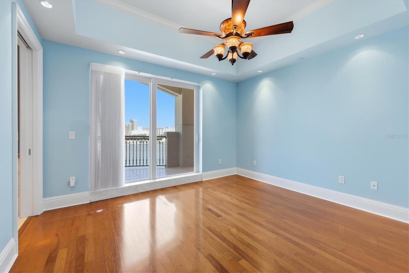 A4703976 Property Photo