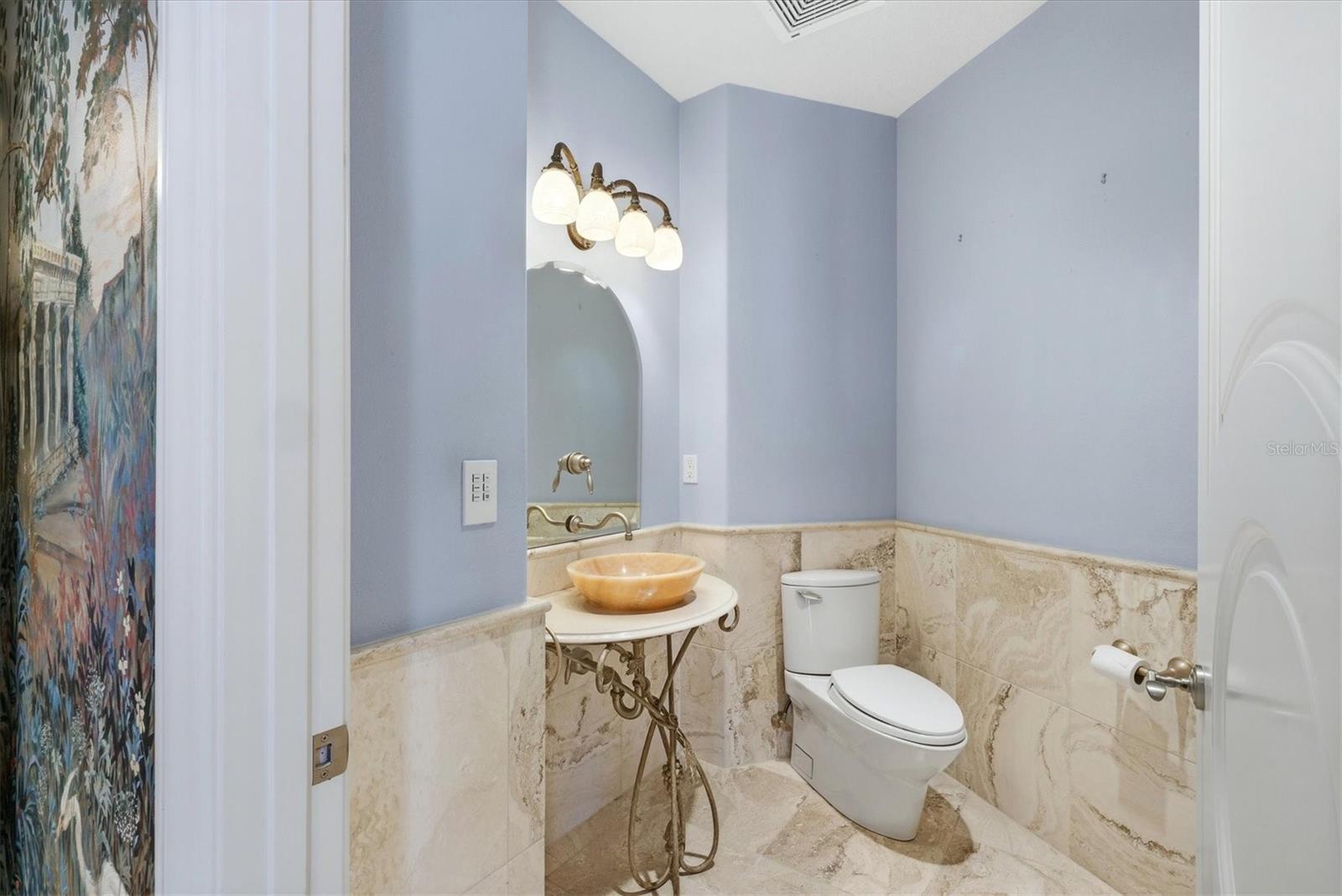 A4703976 Property Photo