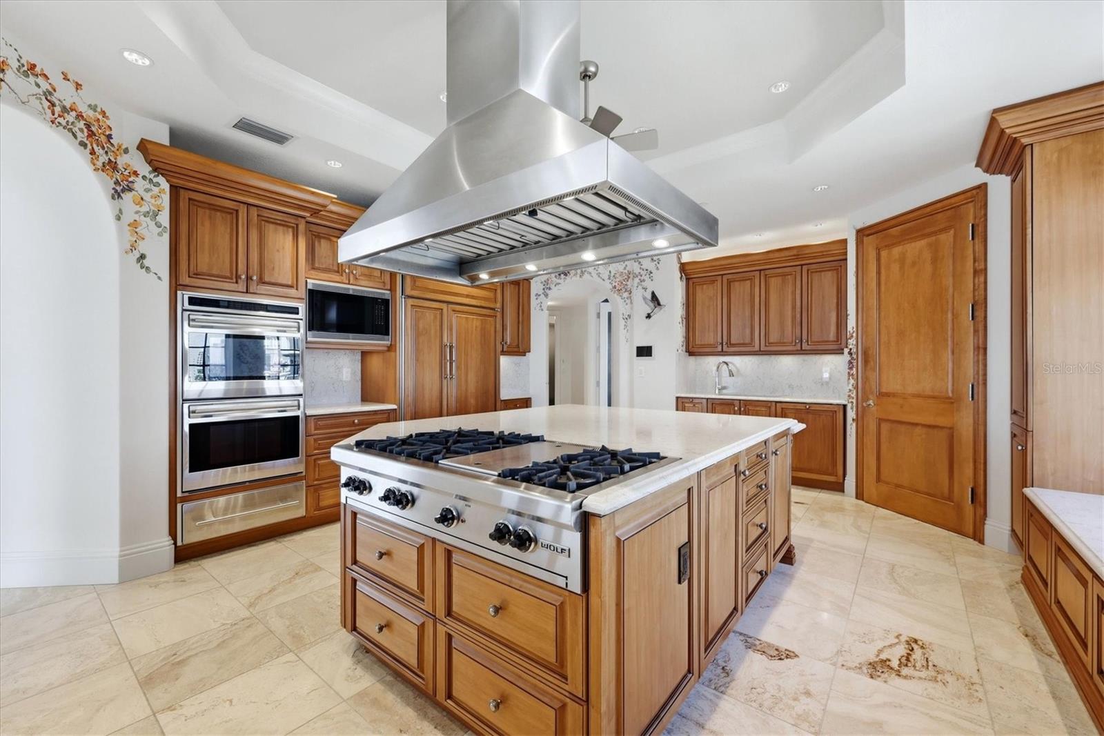 A4703976 Property Photo