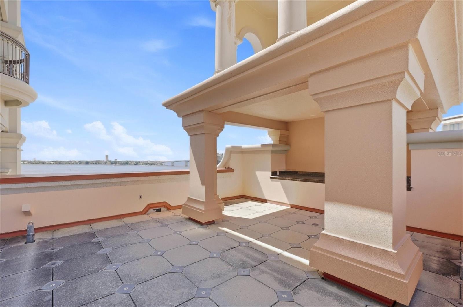 A4703976 Property Photo