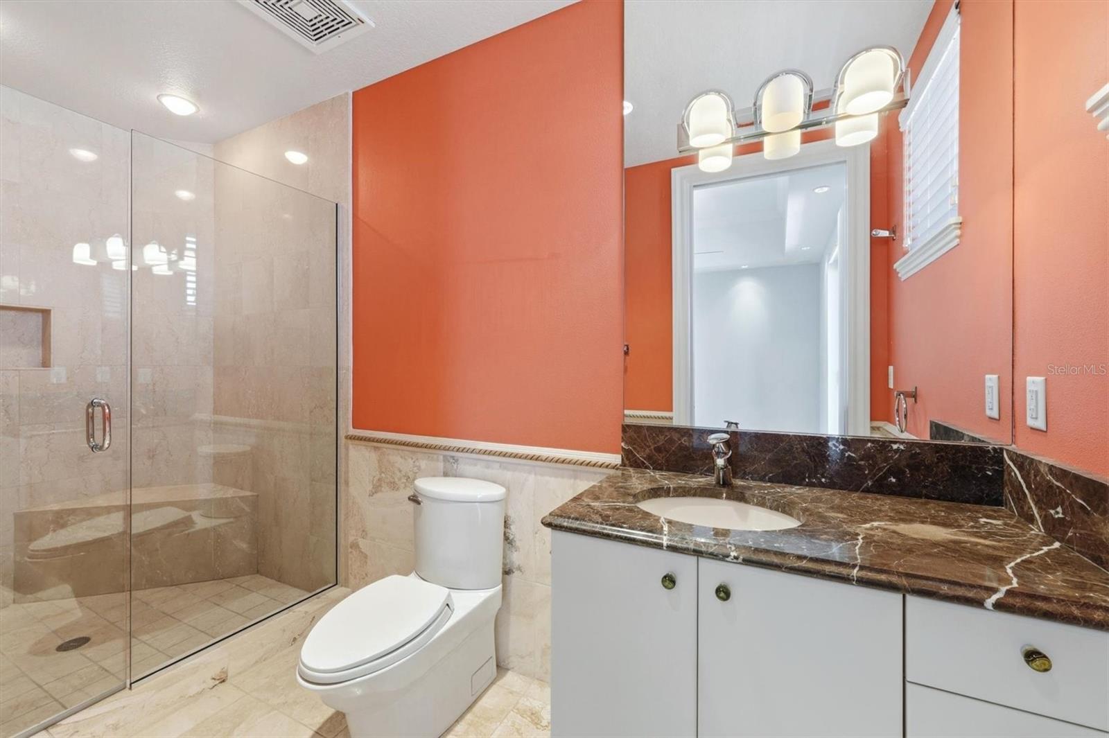 A4703976 Property Photo