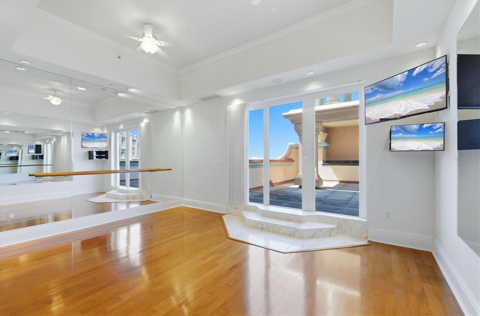 A4703976 Property Photo