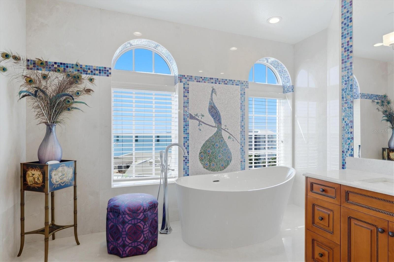 A4703976 Property Photo