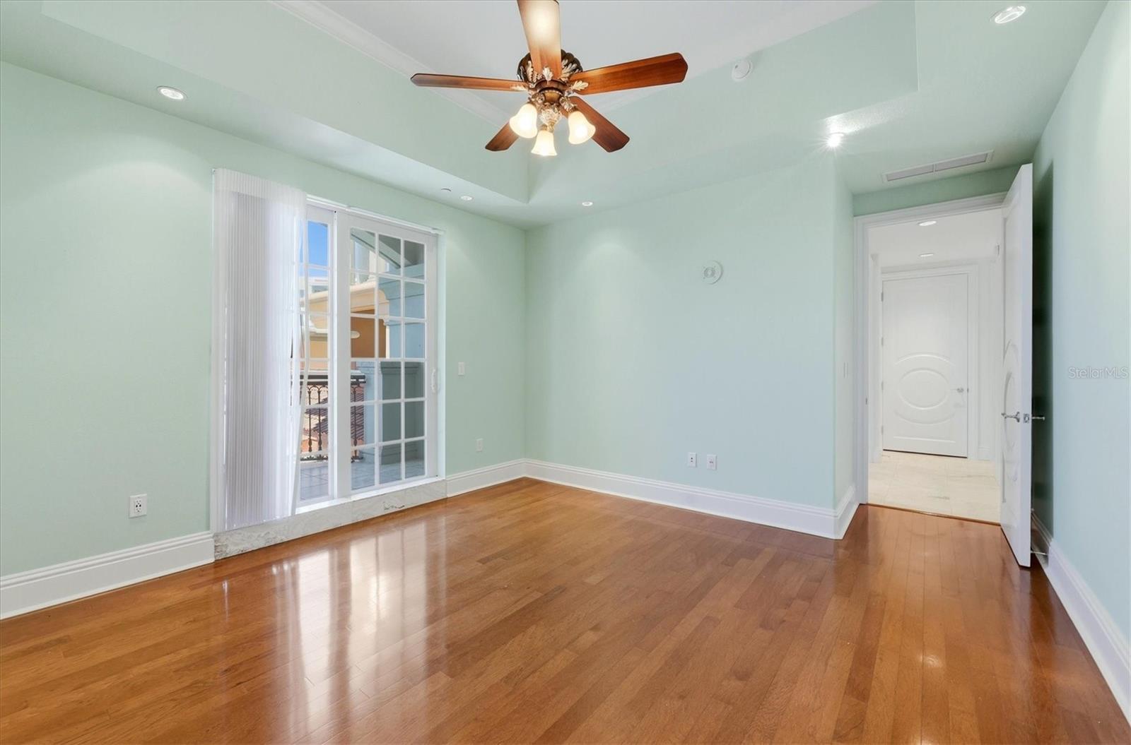 A4703976 Property Photo