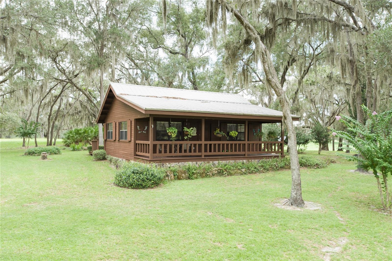 MLS# V4950972 Property Photo