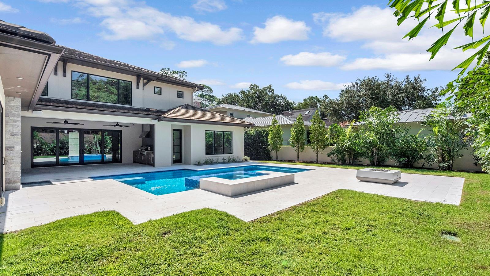 O6437917 Property Photo