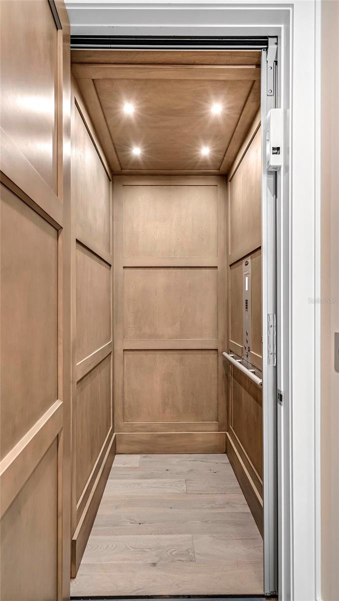 O6437917 Property Photo