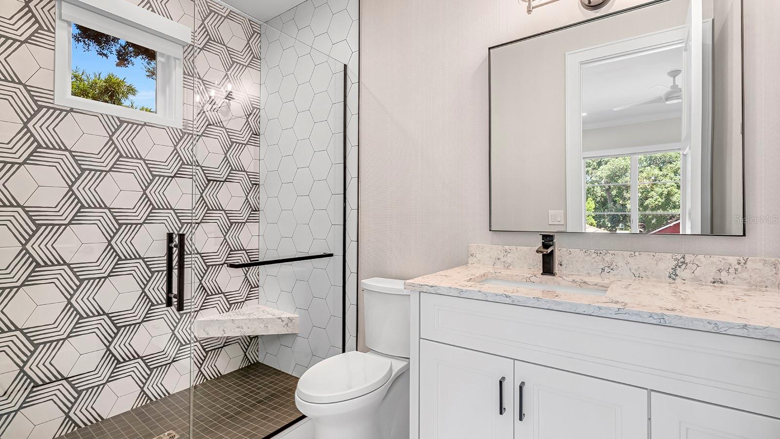 O6437917 Property Photo
